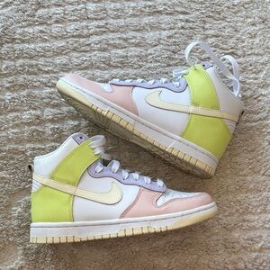 Women’s High-Top Nike Dunks